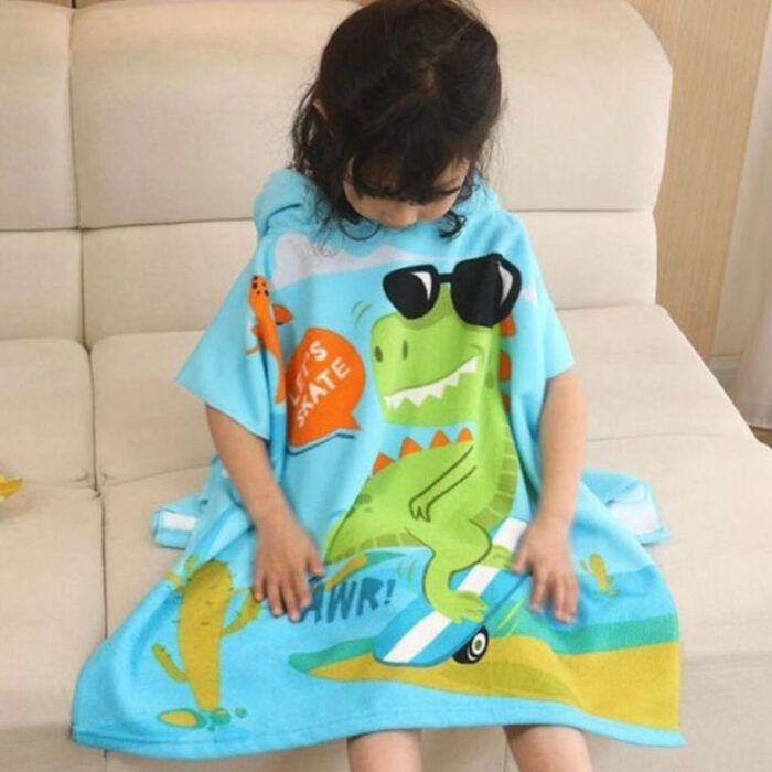 حوله شنلی بچگانه کلاهدار فانتزی