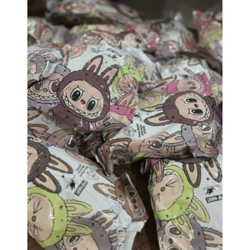 عروسک لبوبو مدل ماکارون