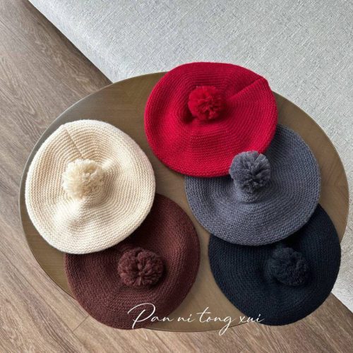 کلاه های فرانسوی طرح پوم دار