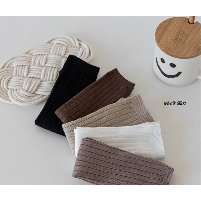 جوراب های ساق بلند رنگی