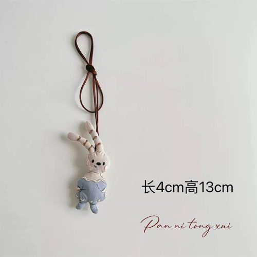 گردنبند و آویز دست ساز عروسکی