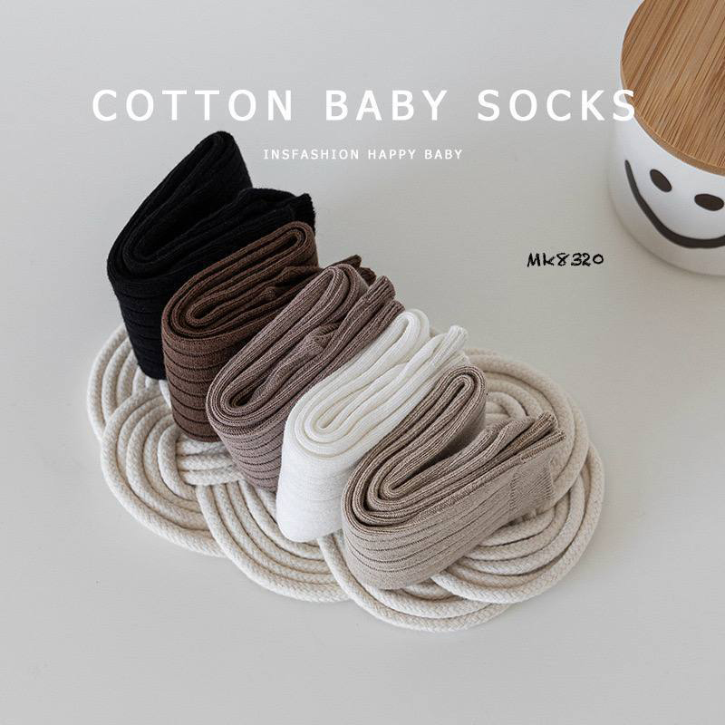 جوراب های ساق بلند رنگی