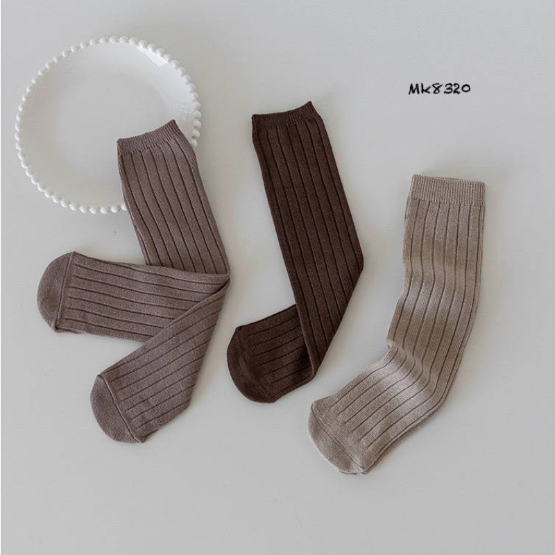 جوراب های ساق بلند رنگی