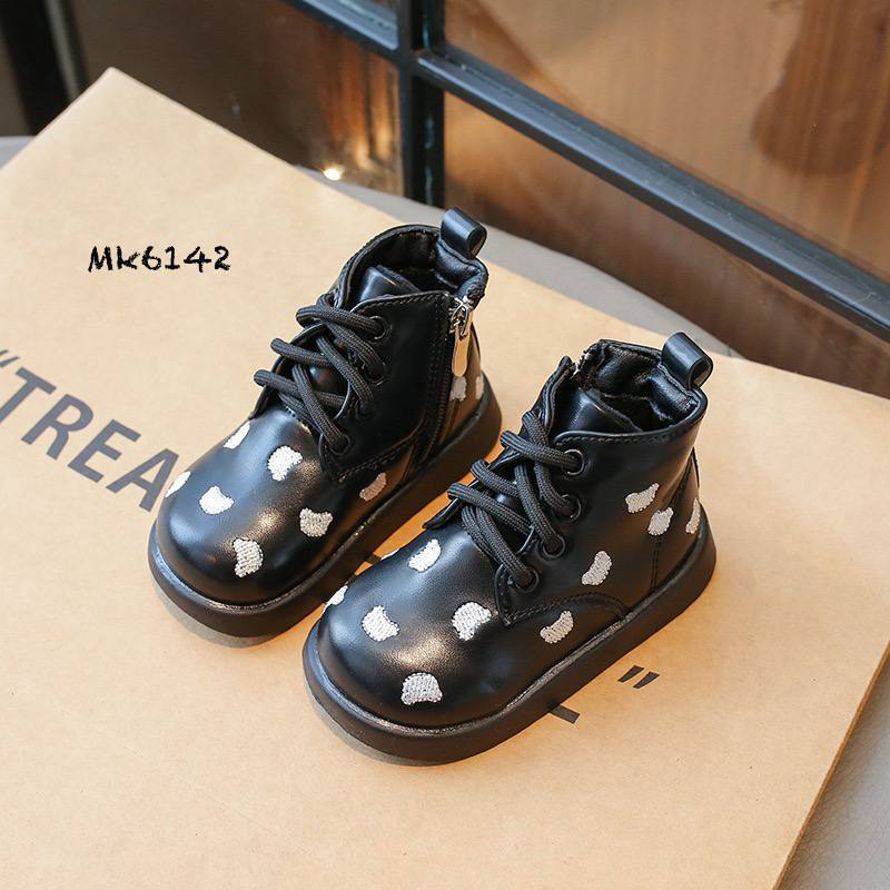  نیم بوت های طرح میکی