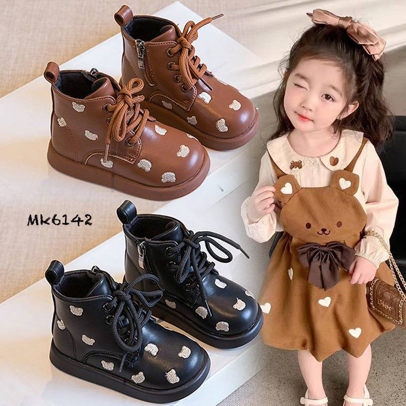  نیم بوت های طرح میکی