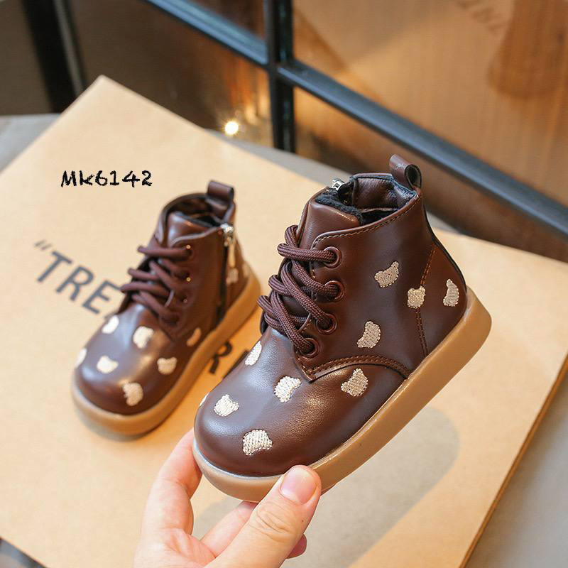  نیم بوت های طرح میکی