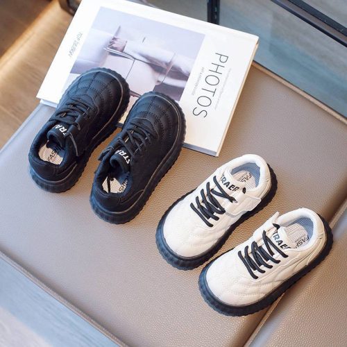 کفش های بنددار اسپرت