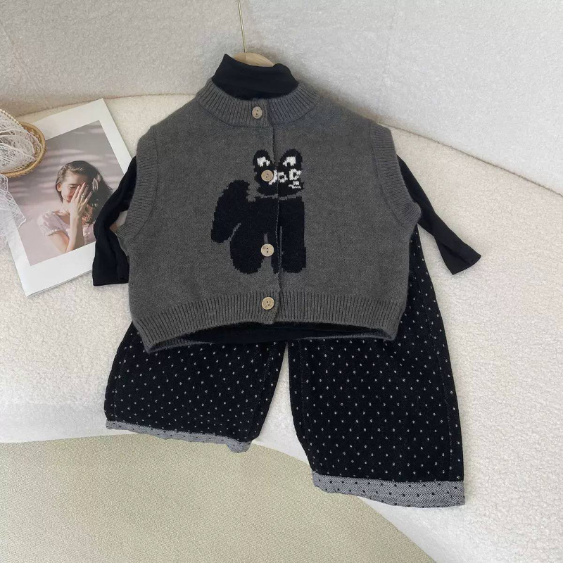 ست ژیله و شلوار طرح گربه