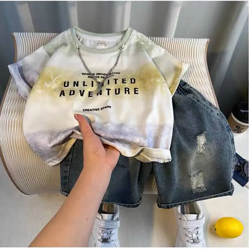 ست تیشرت و شلوارک جین پسرانه مدل زاپ دار (مناسب کودکان 2 تا 9 سال)