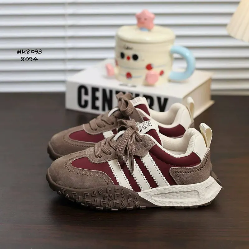 کفش کتونی اسپرت ساق‌دار با کفی طبی