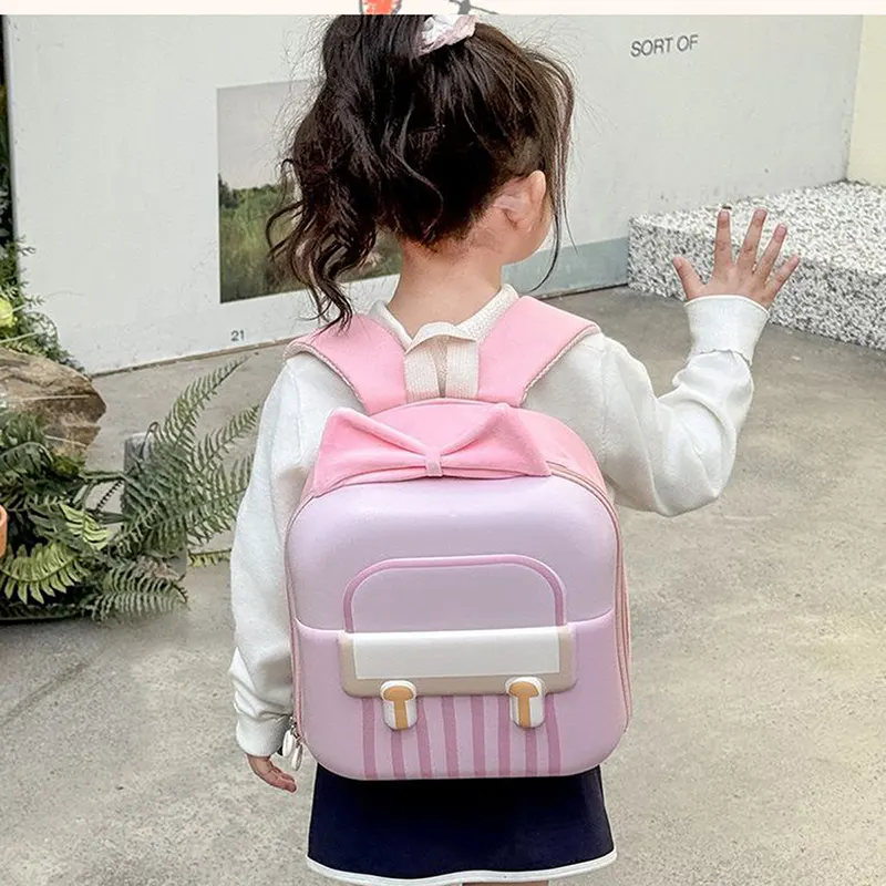 کوله پشتی فانتزی طرح پاپیون برجسته