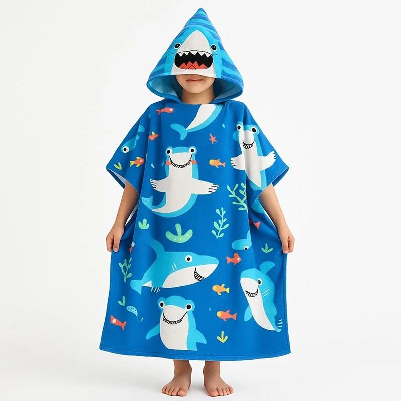 حوله شنلی کلاهدار طرح شارک