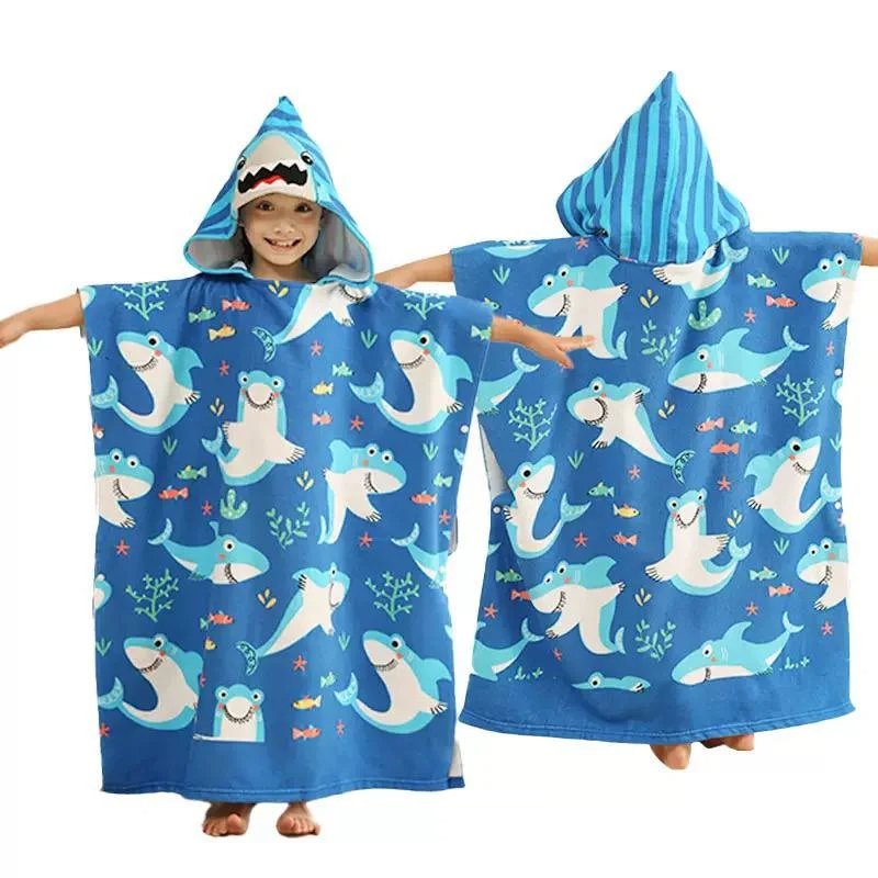 حوله شنلی کلاهدار طرح شارک