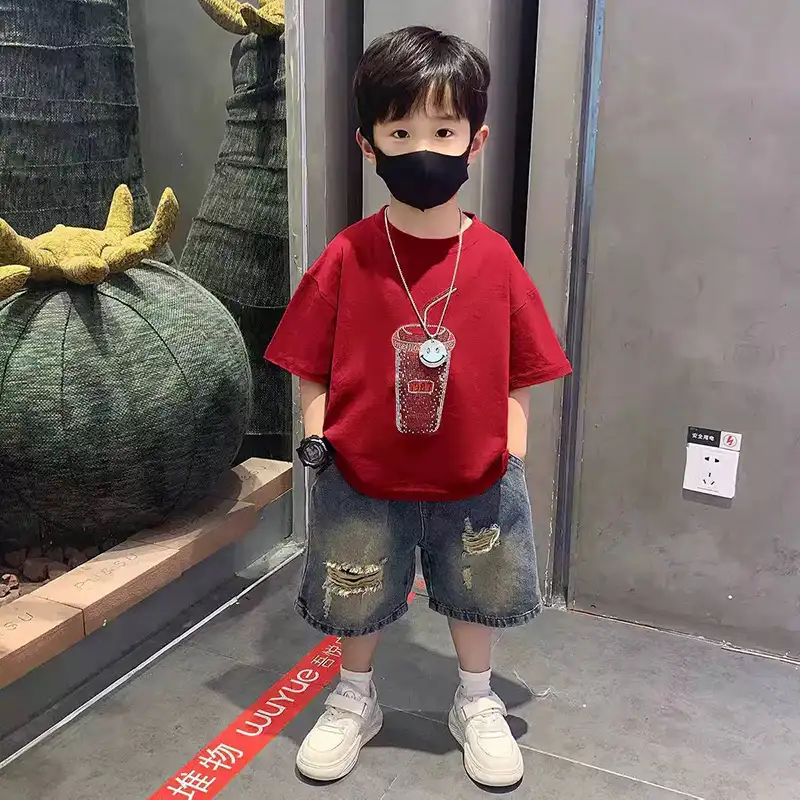 ست تیشرت شلوارک پسرانه قرمز زاپ دار (مناسب کودکان ۲ تا ۱۲ سال)