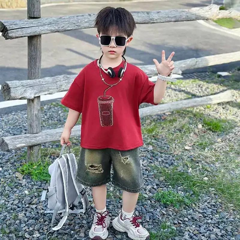 ست تیشرت شلوارک پسرانه قرمز زاپ دار (مناسب کودکان ۲ تا ۱۲ سال)