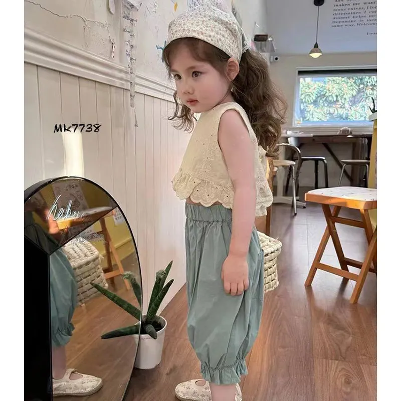 ست دو تیکه تاپ و شلوارک گیپور دخترانه