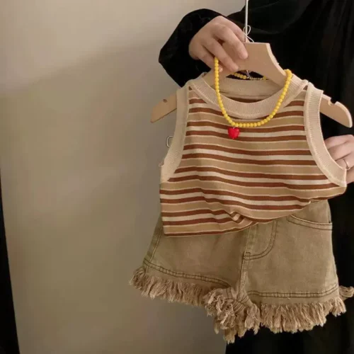 ست تاپ شلوارک جین دخترانه (مناسب ۲ تا ۹ سال)